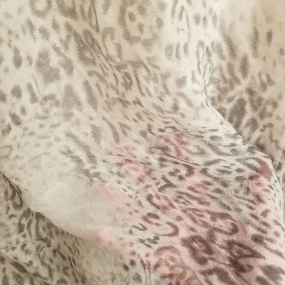 Beautiful...Elena Baldi Gray And White Printed Silk Blouse Size 3X.     Rj-16 - Picture 5 of 6